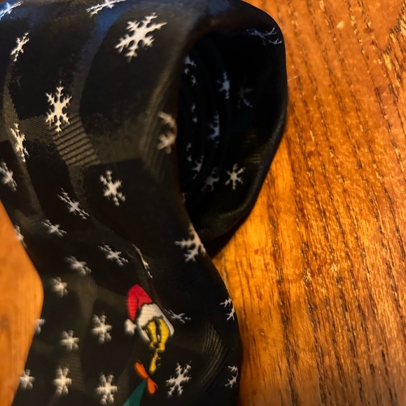 Looney Tunes Men’s Tie Bugs Bunny & Friends Christmas - Picture 4 of 5